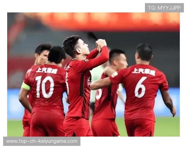 上海申花拉唐快速边路推进形成威胁，撼动对手防线