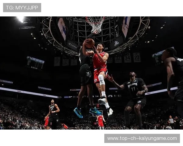 快船战术优化：如何在防守端制造更多破坏性犯规成为讨论话题